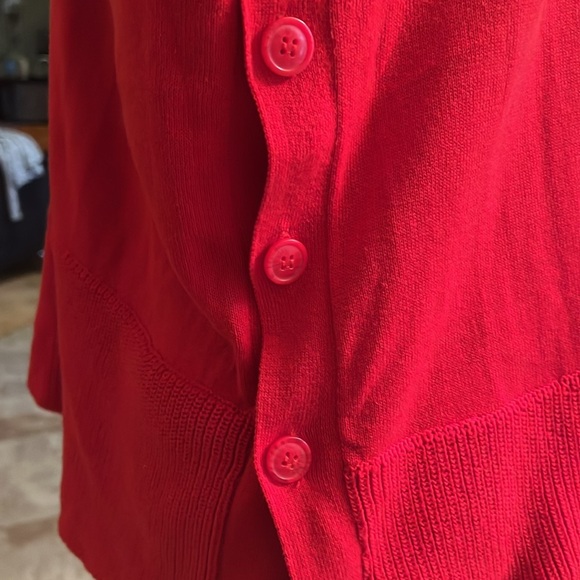 Tahari - Picture 5 of 7